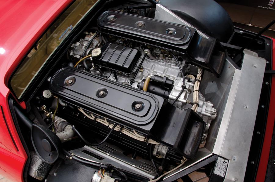  Ferrari 512 Berlinetta Boxer 1980 года  (фото 19 из 20)